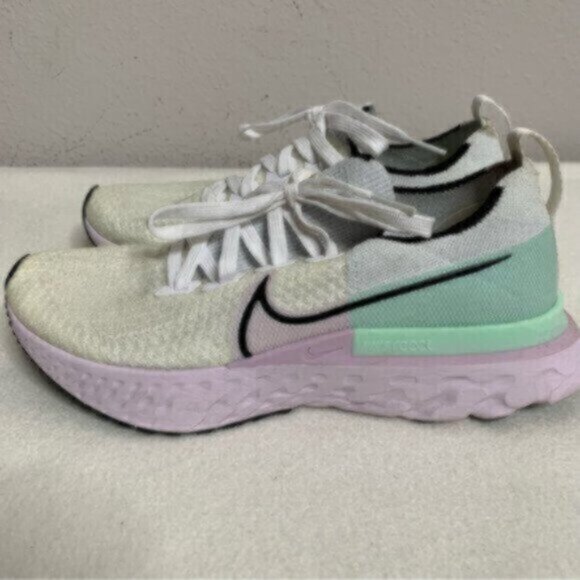 Nike React Infinity Run Flyknit Running Sneakers - Picture 10 of 12